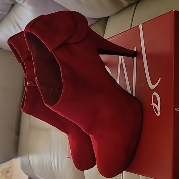 Bootie - Picture 4 of 6